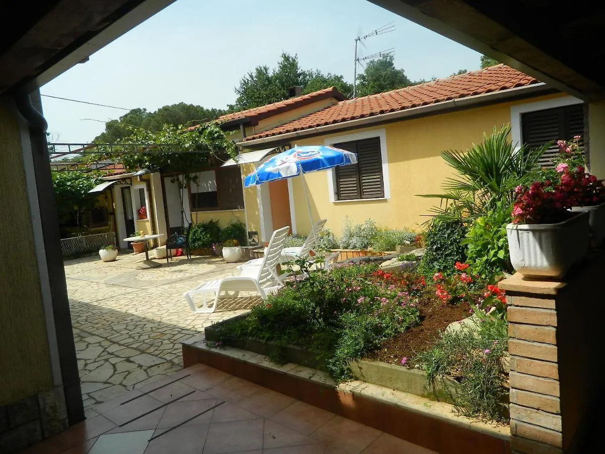 Apartments Vila Vanda Poreč 0*,